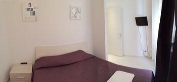 Academy House Pisa Centrale ภายนอก รูปภาพ